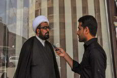 العتبة الحسينية تشكل لجنة لمتابعة الشباب الذي يرتدون ملابس غير لائقة لمنعهم من دخول العتبات المقدسة