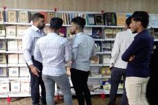 معرض الكتاب التابع للعتبة الحسينيّة في جامعة واسط يلقى حضوراً كثيفاً