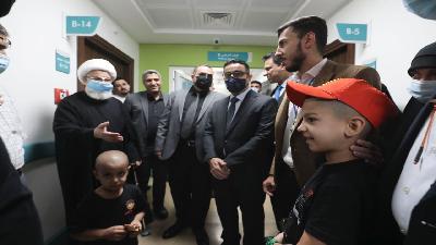 المتولي الشرعي للعتبة الحسينية يزور مؤسسة وارث الدوليّة لعلاج الأورام