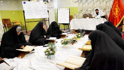 إستمرار برنامج الجلسات القرآنية الرمضانية في مركز النجف