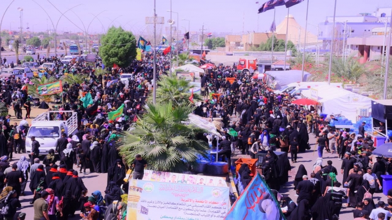 بالصور.. تدفق مليوني لزائري الاربعين على تخوم كربلاء