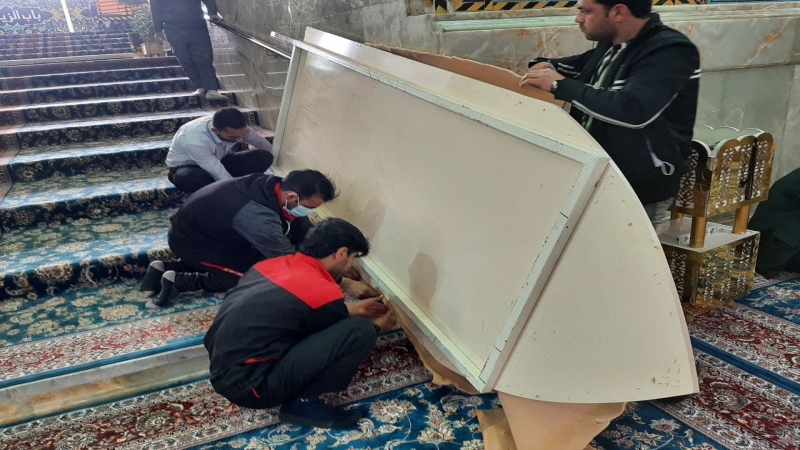 بالصور..بسواعد كوادر العتبة الحسينية تحضيرات مستمرة لمناسبة ذكرى مولد الامام الحسين عليه السلام
