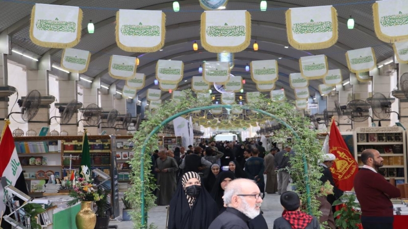 معرض كربلاء الدولي للكتاب يشهد إقبال واسع من قبل الزائرين والقراء