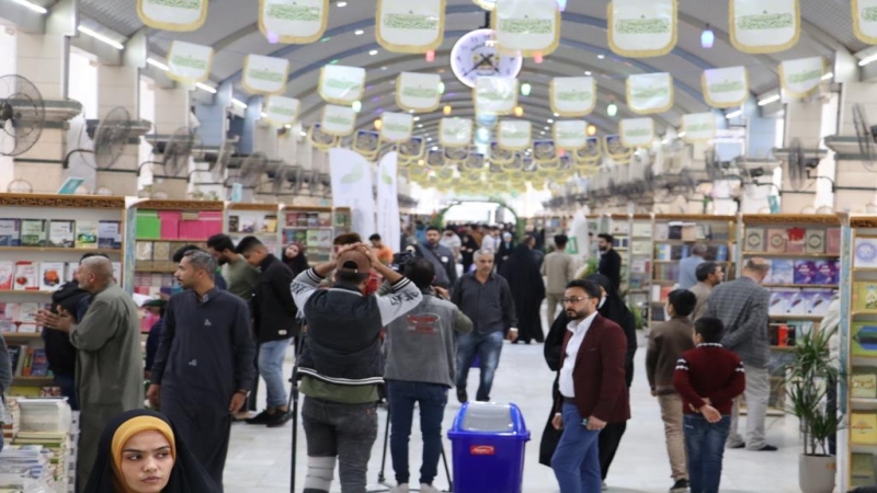 معرض كربلاء الدولي للكتاب يشهد إقبال واسع من قبل الزائرين والقراء