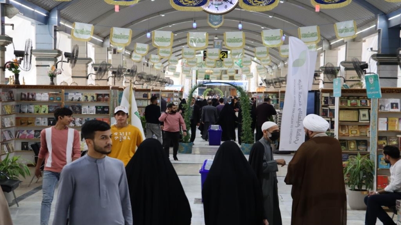 معرض كربلاء الدولي للكتاب يشهد إقبال واسع من قبل الزائرين والقراء