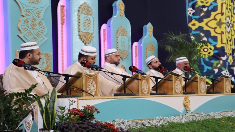 الختمة القرآنية جزء من الاعمال الرمضانية الحرم الحسيني المقدس
