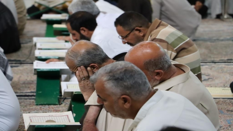 الختمة القرآنية جزء من الاعمال الرمضانية الحرم الحسيني المقدس